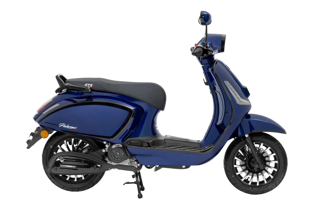 GTS Palermo in San Marino Blue, zijaanzicht