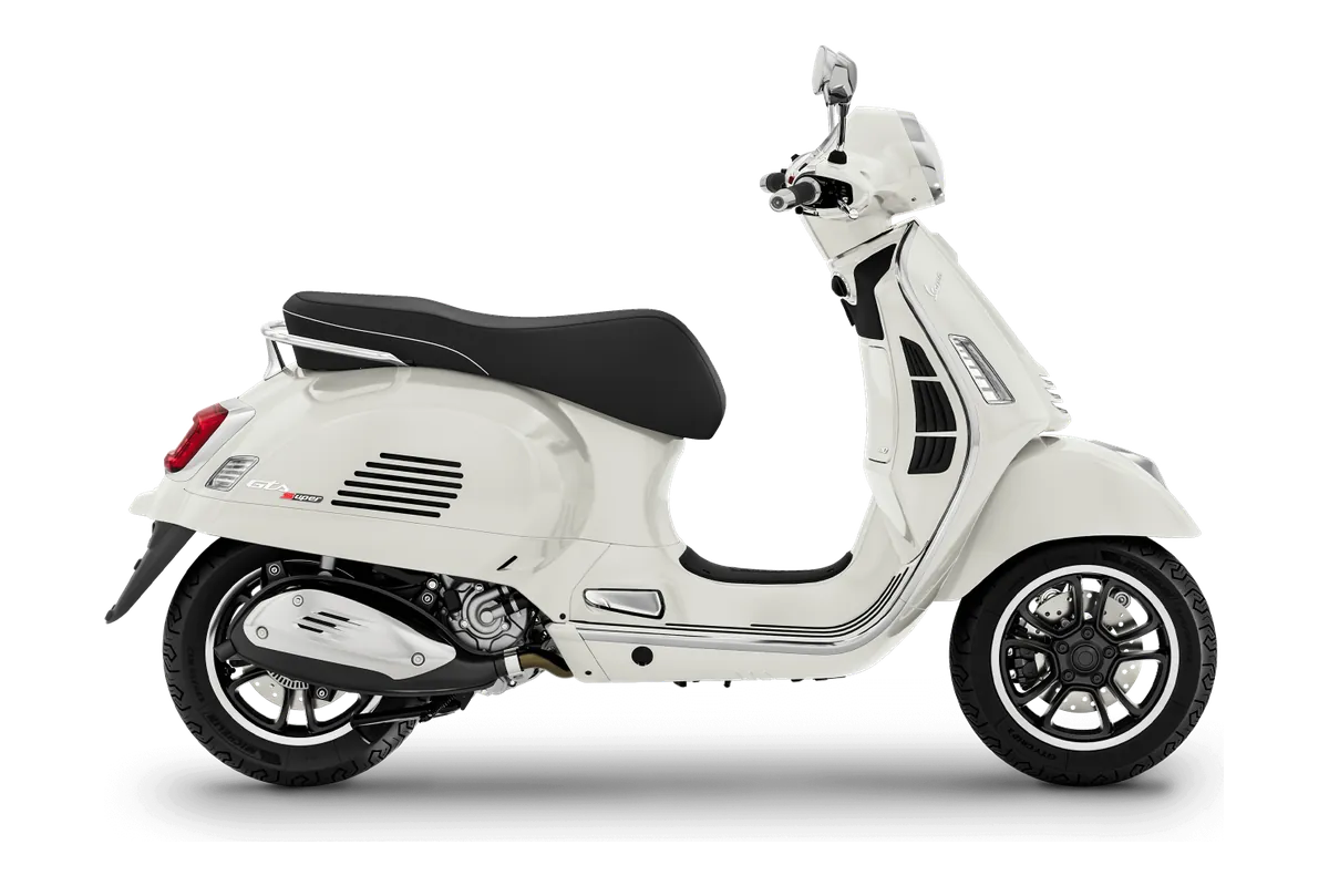 Vespa GTS in Bianco Innocente, zijaanzicht
