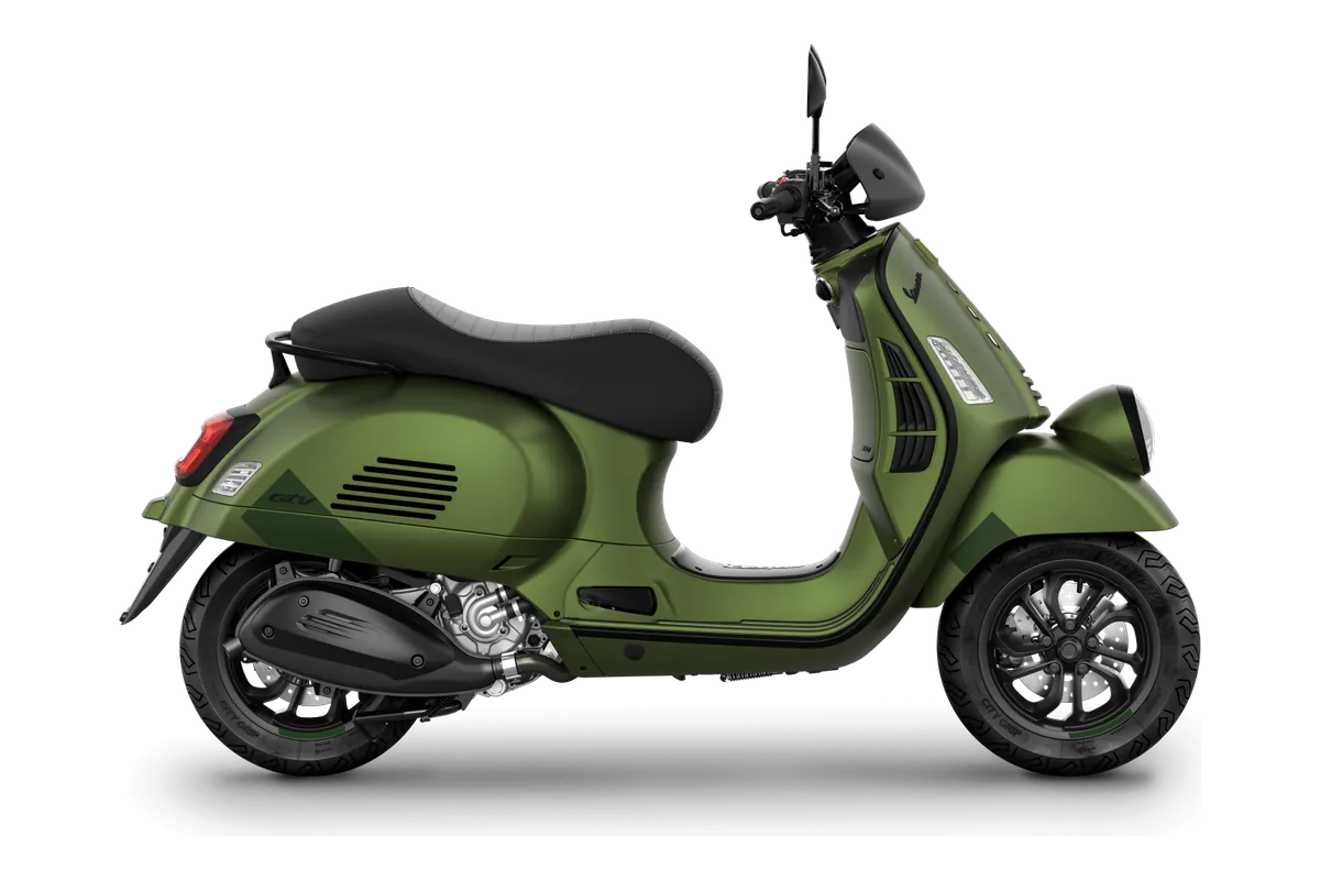 Vespa GTV in Verde Ribelle Matt, zijaanzicht