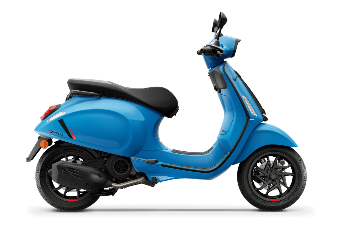 Vespa Sprint S in Blu Eclettico, zijaanzicht